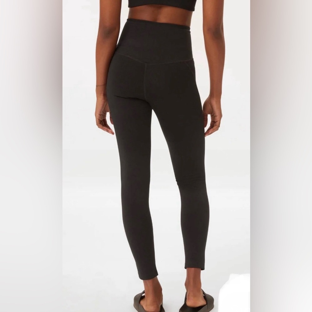 NWOT Girlfriend Collective Compressive Matching Crop Tank & Legging Set- Medium - Picture 3 of 10